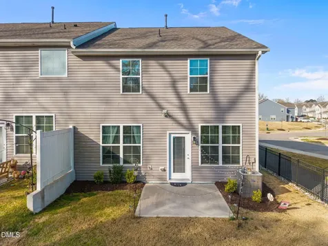 2220 Sugar Cone Way Fuquay Varina NC 27526