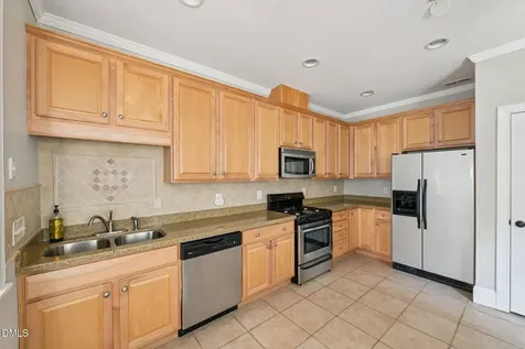 47 Coneflower Chapel Hill NC 27517