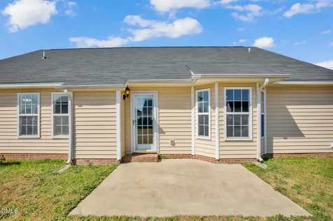 1961 Yellowbrick Road Fayetteville NC 28314