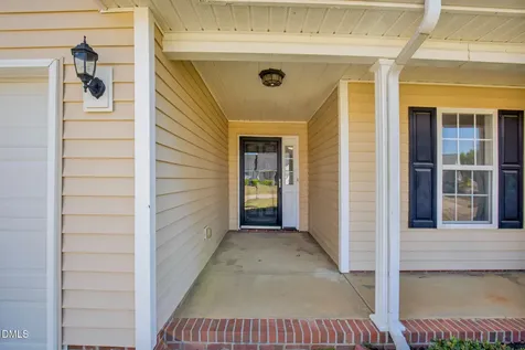 1961 Yellowbrick Road Fayetteville NC 28314