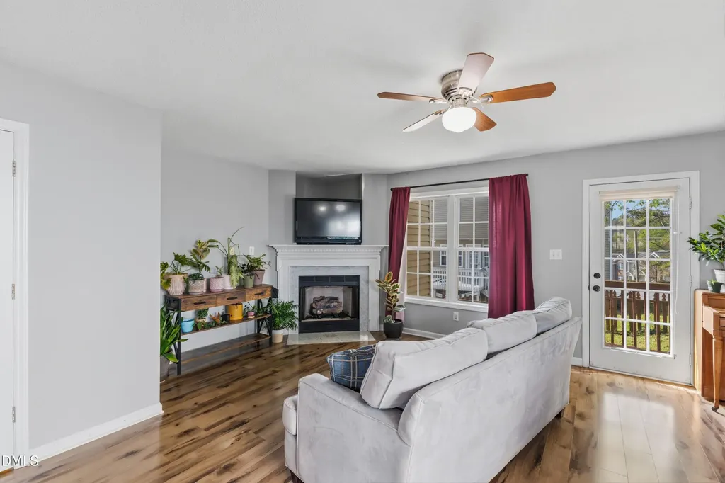 4729 Windbreak Lane Raleigh NC 27616