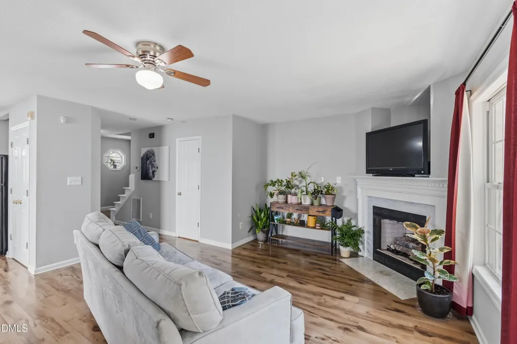 4729 Windbreak Lane Raleigh NC 27616