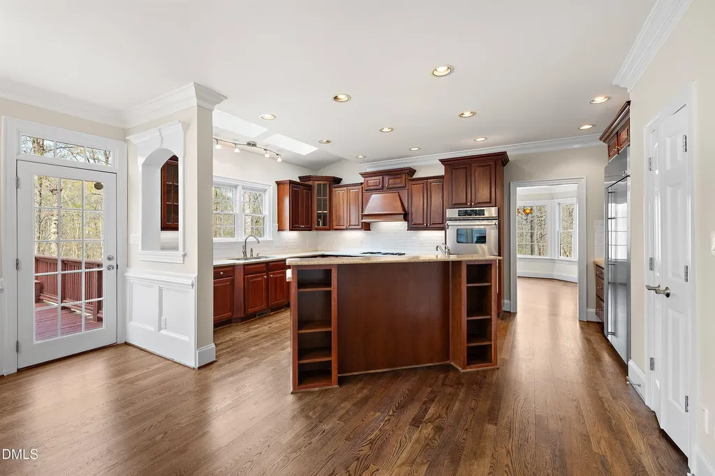 1525 Eglantyne Court Raleigh NC 27613