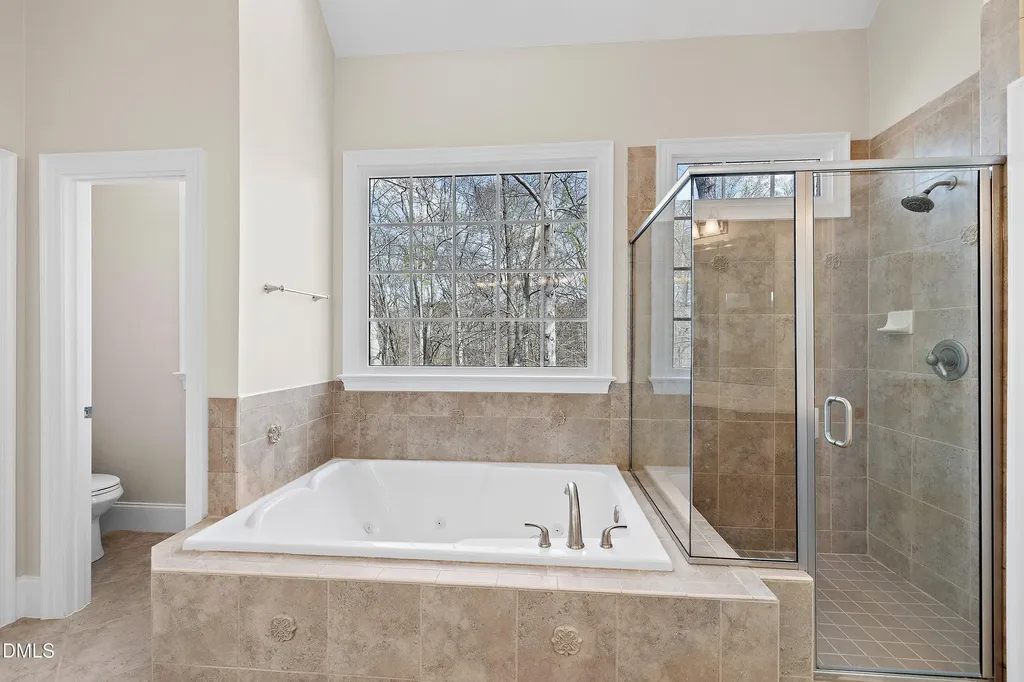 1525 Eglantyne Court Raleigh NC 27613