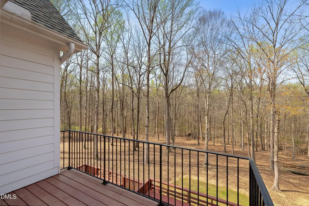 1525 Eglantyne Court Raleigh NC 27613