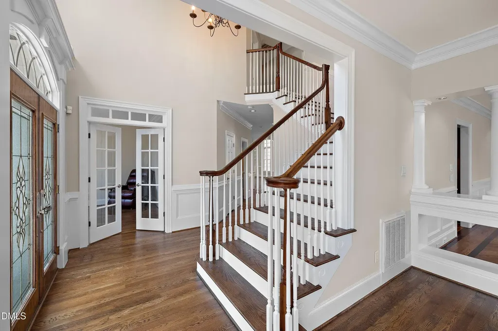 1525 Eglantyne Court Raleigh NC 27613