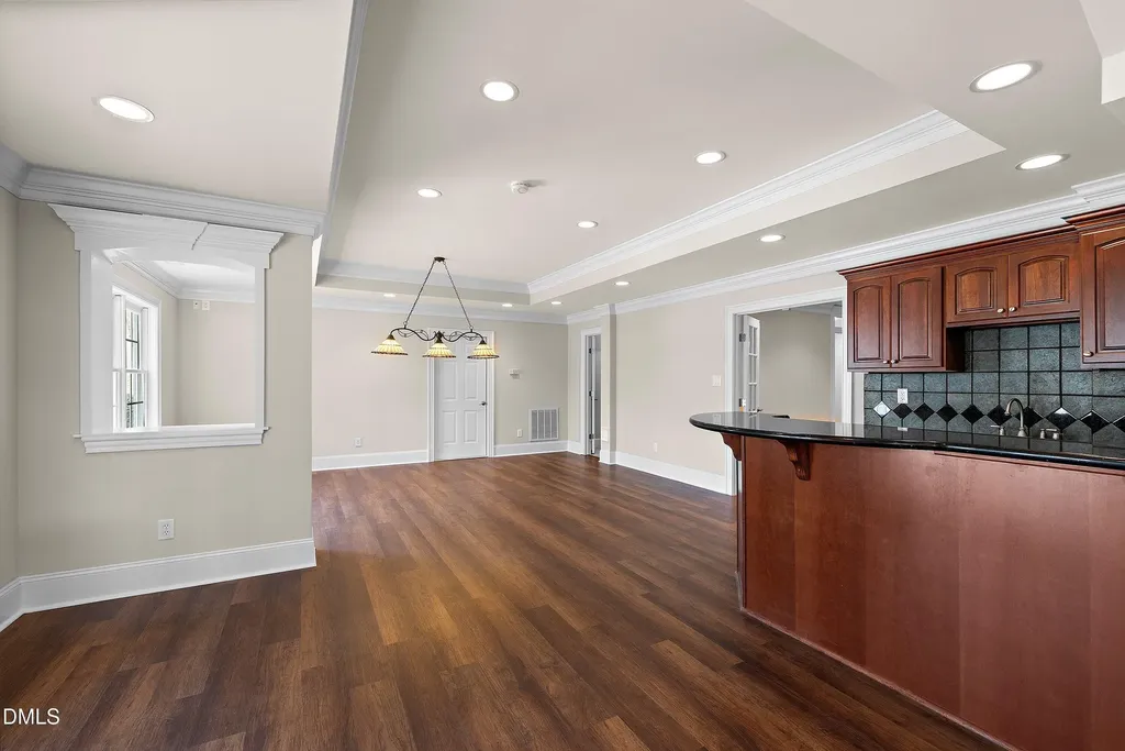 1525 Eglantyne Court Raleigh NC 27613