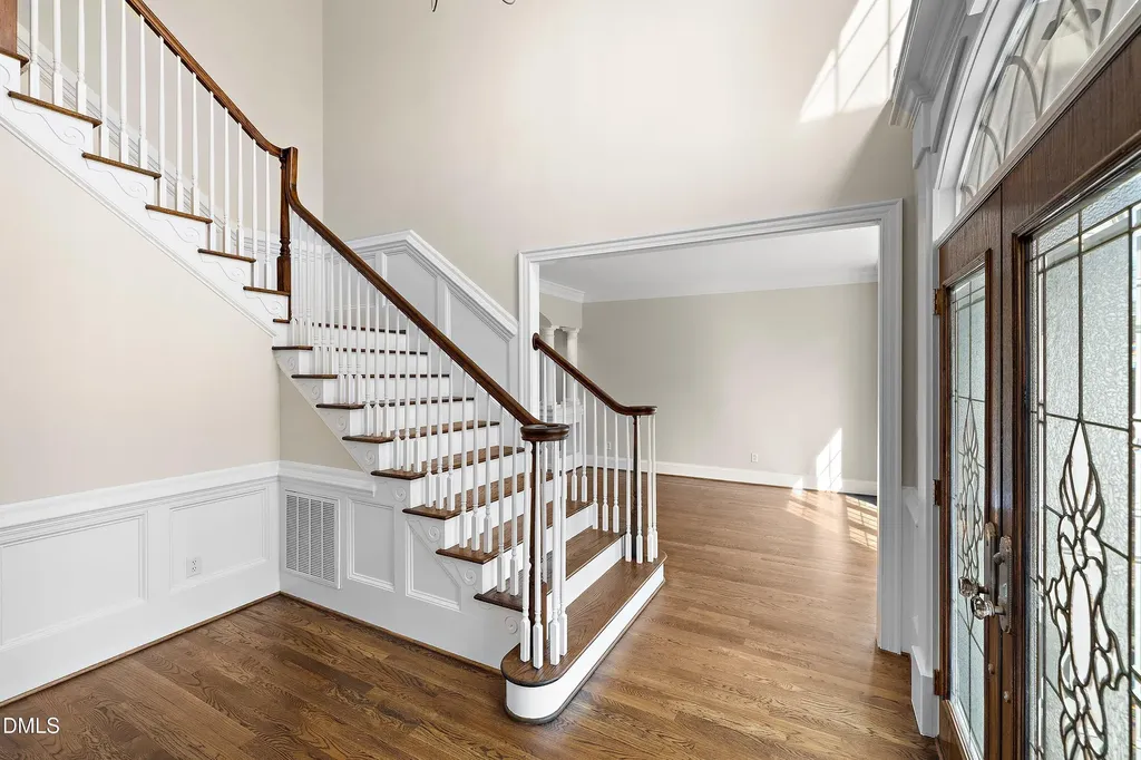 1525 Eglantyne Court Raleigh NC 27613