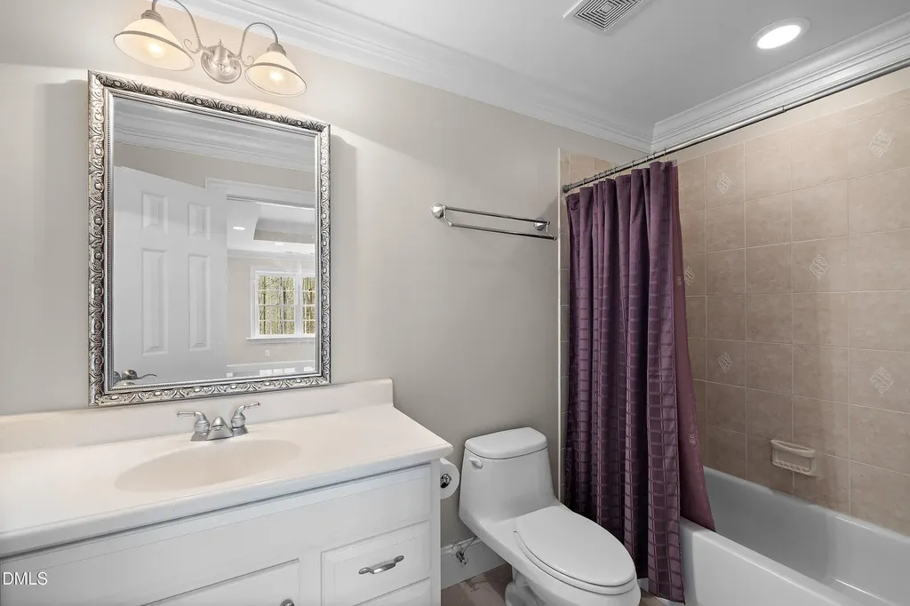 1525 Eglantyne Court Raleigh NC 27613