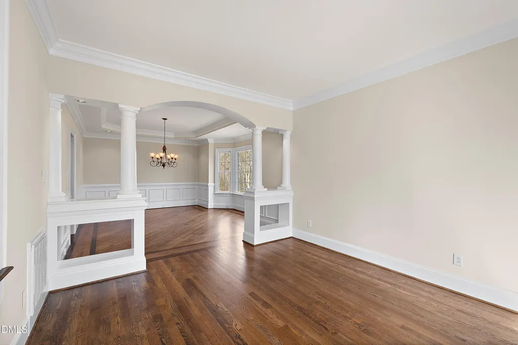 1525 Eglantyne Court Raleigh NC 27613
