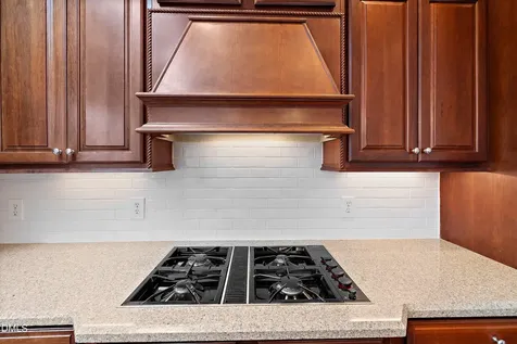 1525 Eglantyne Court Raleigh NC 27613