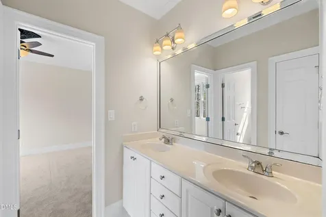 1525 Eglantyne Court Raleigh NC 27613