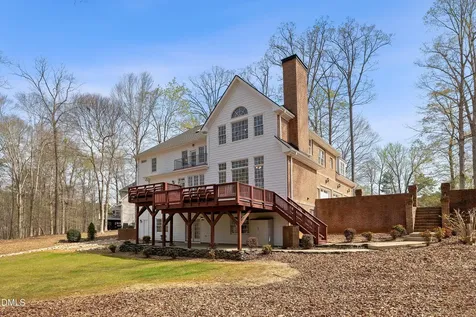 1525 Eglantyne Court Raleigh NC 27613