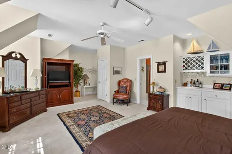 5 Moss Creek Court Durham NC 27712