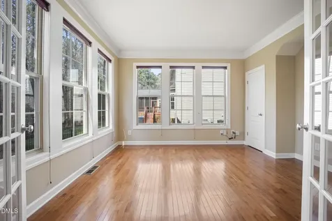 5402 Sutteridge Durham NC 27713