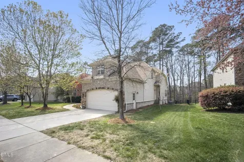5402 Sutteridge Durham NC 27713