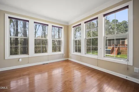5402 Sutteridge Durham NC 27713