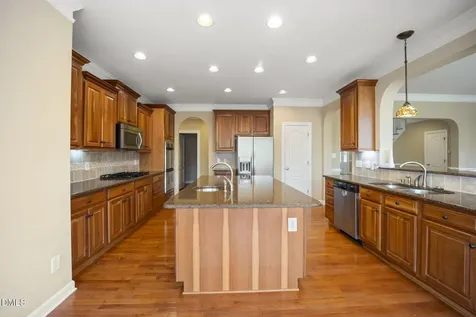 5402 Sutteridge Durham NC 27713