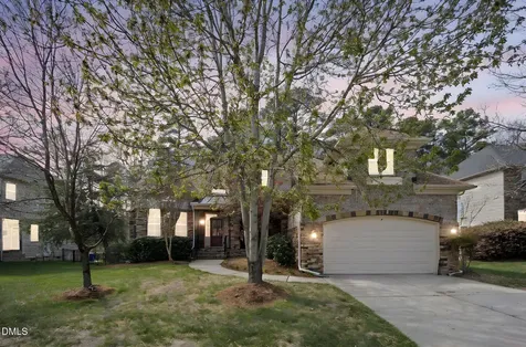 5402 Sutteridge Durham NC 27713