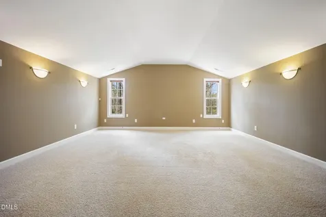 5402 Sutteridge Durham NC 27713