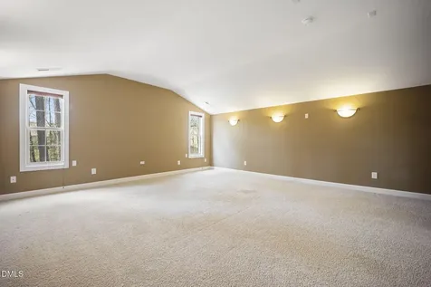 5402 Sutteridge Durham NC 27713