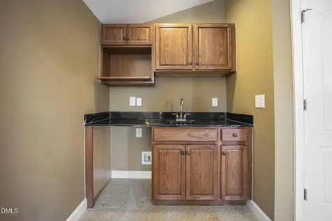 5402 Sutteridge Durham NC 27713