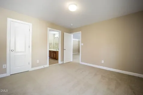 5402 Sutteridge Durham NC 27713
