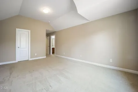 5402 Sutteridge Durham NC 27713