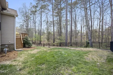 5402 Sutteridge Durham NC 27713