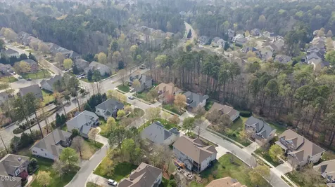 5402 Sutteridge Durham NC 27713
