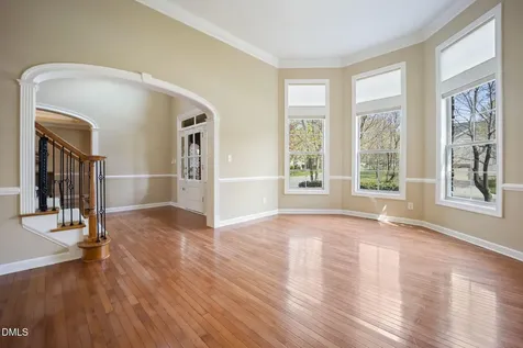 5402 Sutteridge Durham NC 27713