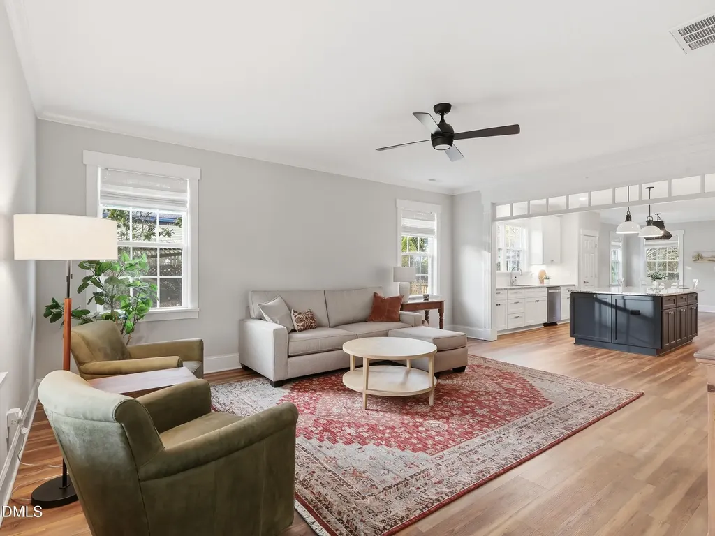 129 E Chestnut Avenue Wake Forest NC 27587