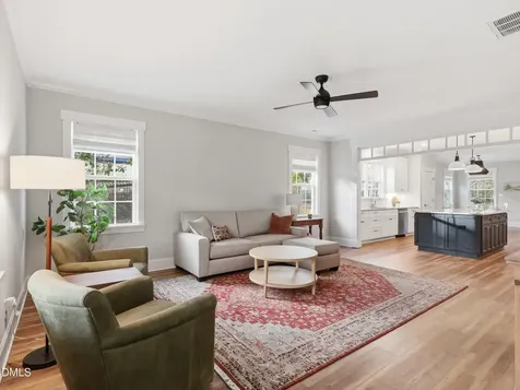 129 E Chestnut Avenue Wake Forest NC 27587