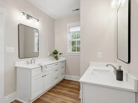 129 E Chestnut Avenue Wake Forest NC 27587
