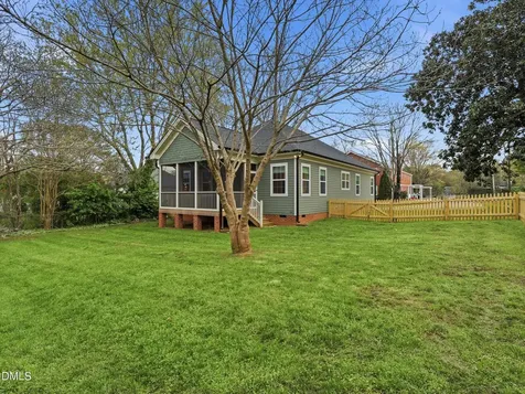 129 E Chestnut Avenue Wake Forest NC 27587