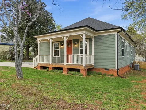 129 E Chestnut Avenue Wake Forest NC 27587