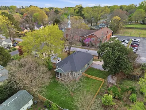 129 E Chestnut Avenue Wake Forest NC 27587