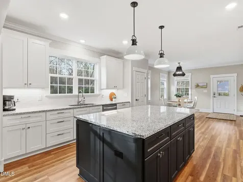 129 E Chestnut Avenue Wake Forest NC 27587