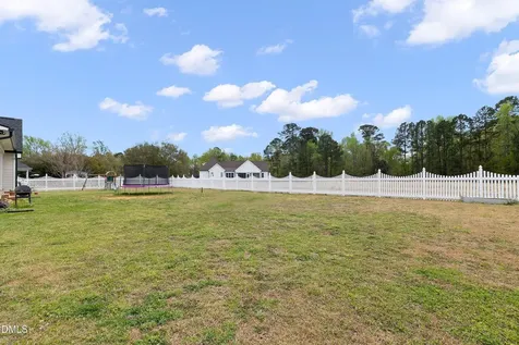724 Iris Bryant Road Dunn NC 28334