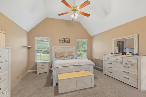 724 Iris Bryant Road Dunn NC 28334
