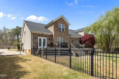 887 Coachman Way Sanford NC 27332