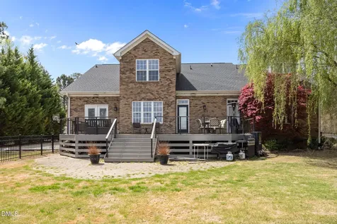 887 Coachman Way Sanford NC 27332