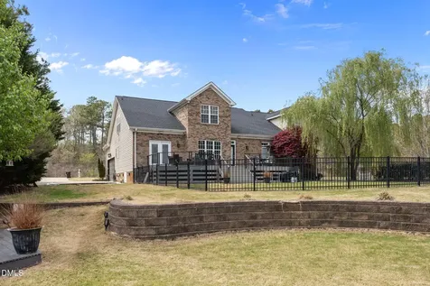 887 Coachman Way Sanford NC 27332