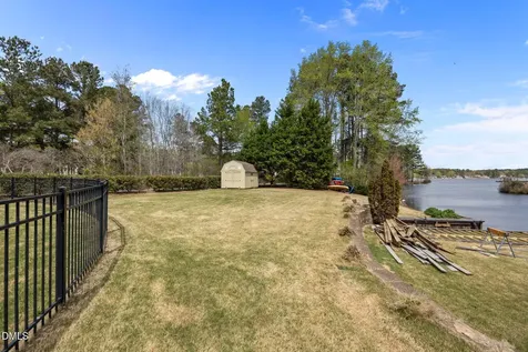 887 Coachman Way Sanford NC 27332