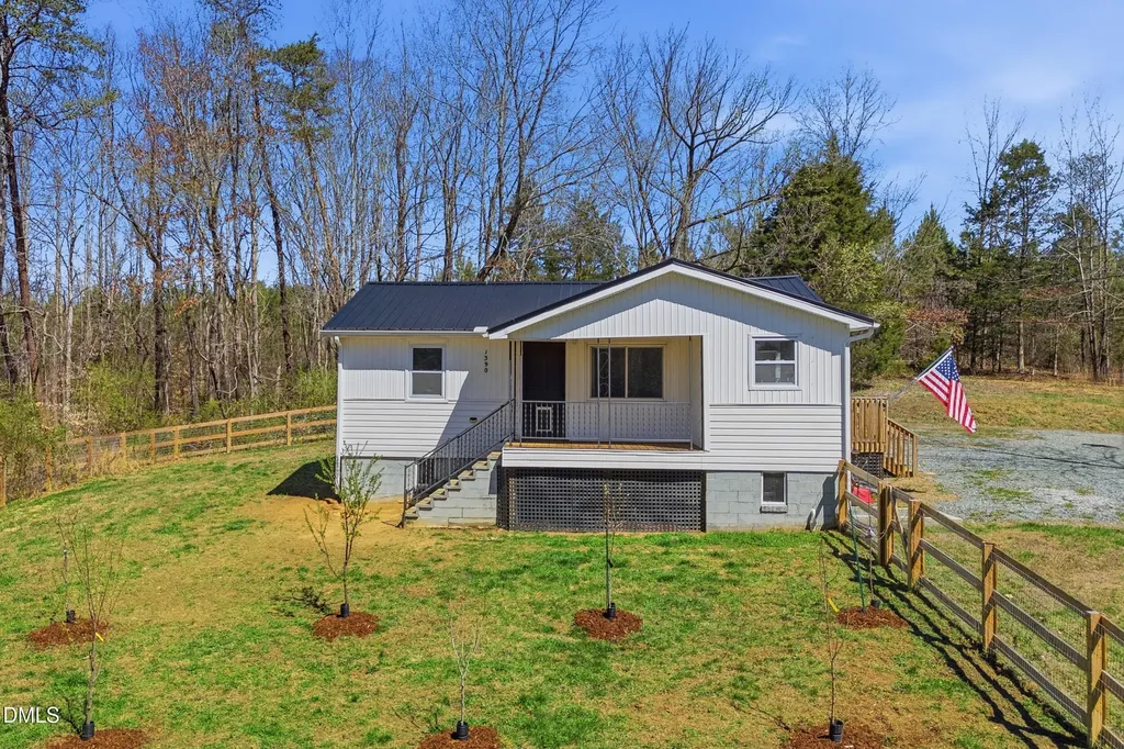 1390 Hodges Dairy Road Yanceyville NC 27379
