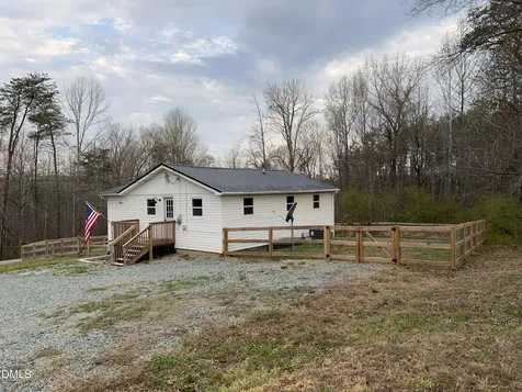 1390 Hodges Dairy Road Yanceyville NC 27379