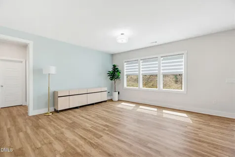 942 Steep Meadow Lane Mebane NC 27302