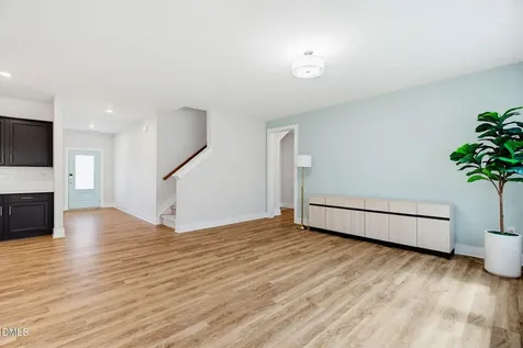 942 Steep Meadow Lane Mebane NC 27302