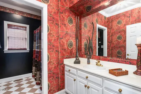 2708 Sturbridge Court Burlington NC 27215