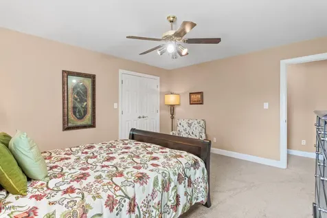 2708 Sturbridge Court Burlington NC 27215